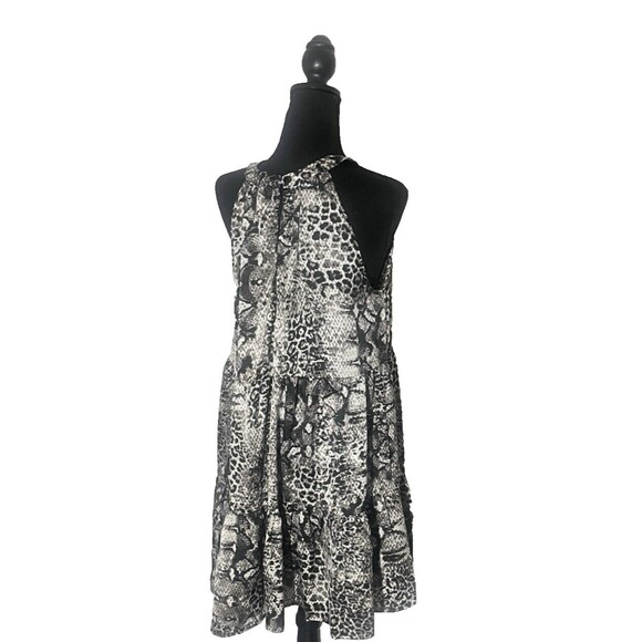 Hayden Los Angeles High Neck Animal Print Trapeze Tiered Midi Dress Breezy Flowy - Picture 4 of 4